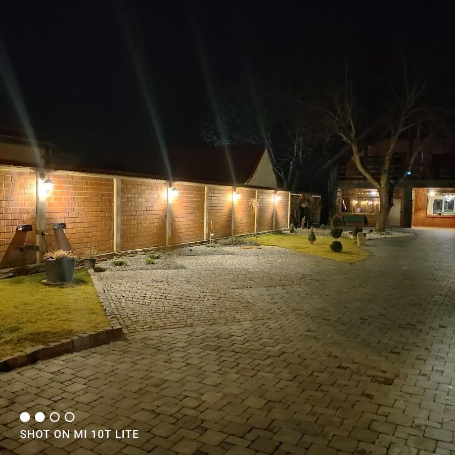 Apartament City La Casa Piano House ,Cu Parcare Алба-Юлія Екстер'єр фото